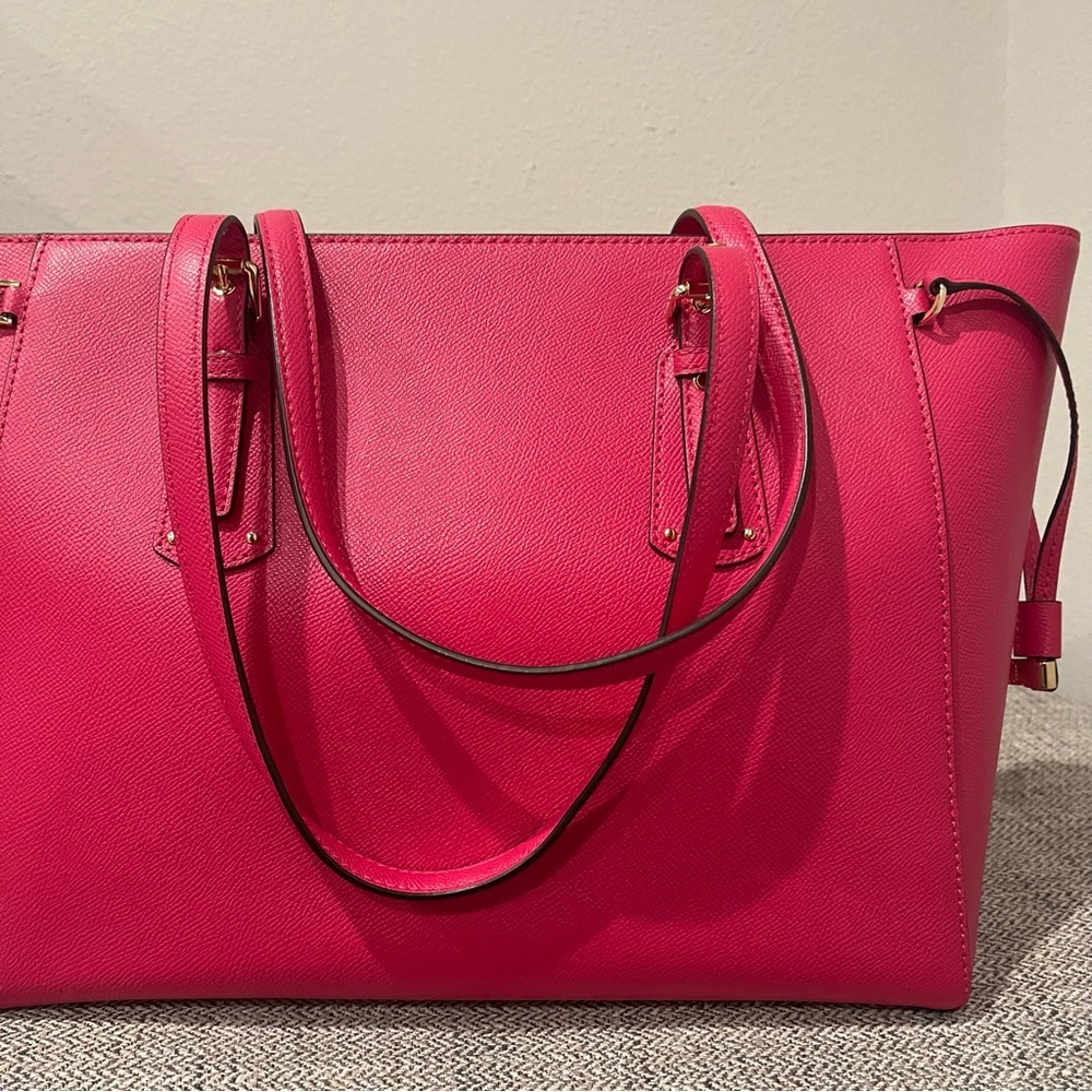 Michael Kors Medium Leather Shoulder Bag with Large Dust Bag - Picture 9 of 17